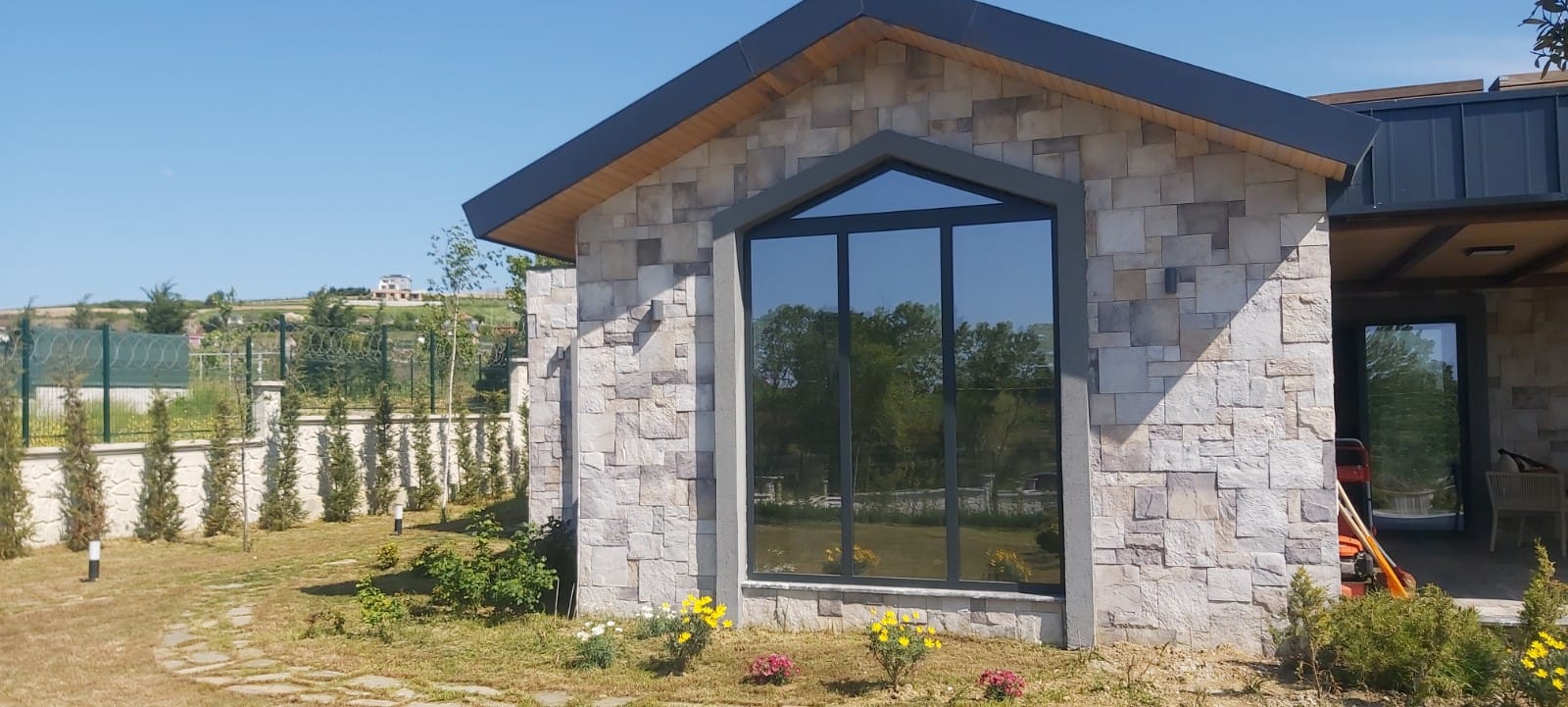 konut villa dekoratif dis cephe tas duvar uygulamasi 10