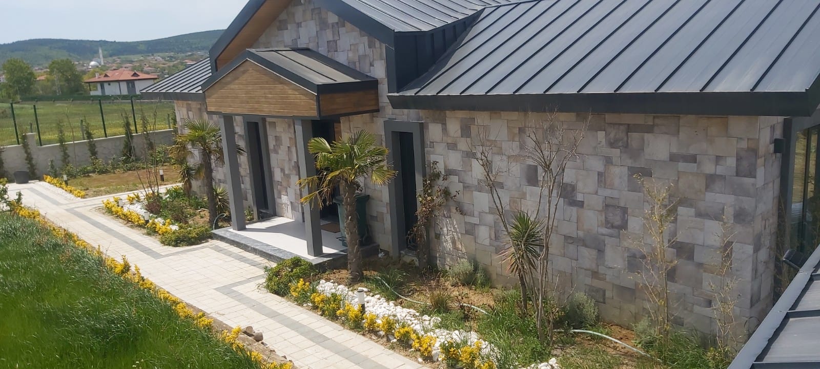 konut villa dekoratif dis cephe tas duvar uygulamasi 9